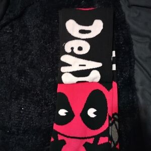Marvel Deadpool Black and Red Scarf